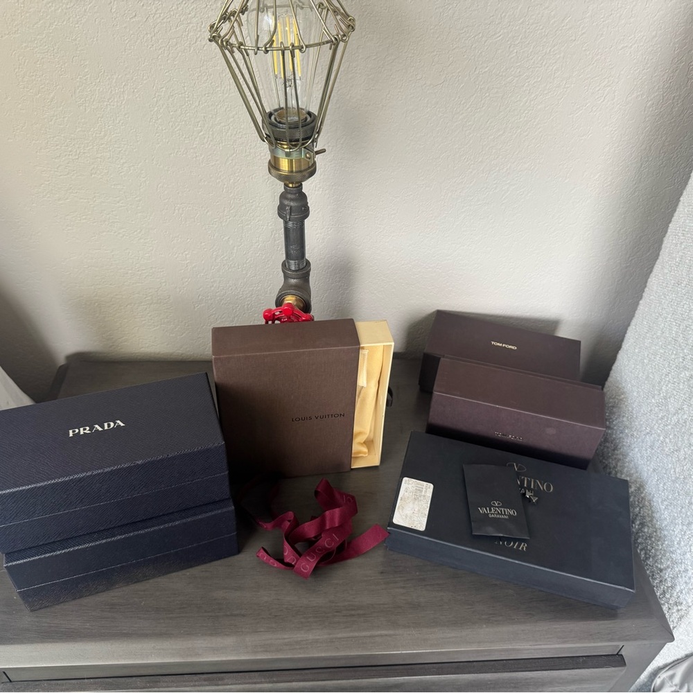 Valentino Garavani Noir Box Set - Black and Brown